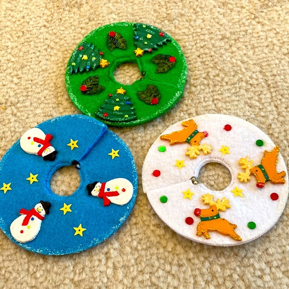 Three felt wine glass identifiers. Christmas theme. - Picture 1 of 5